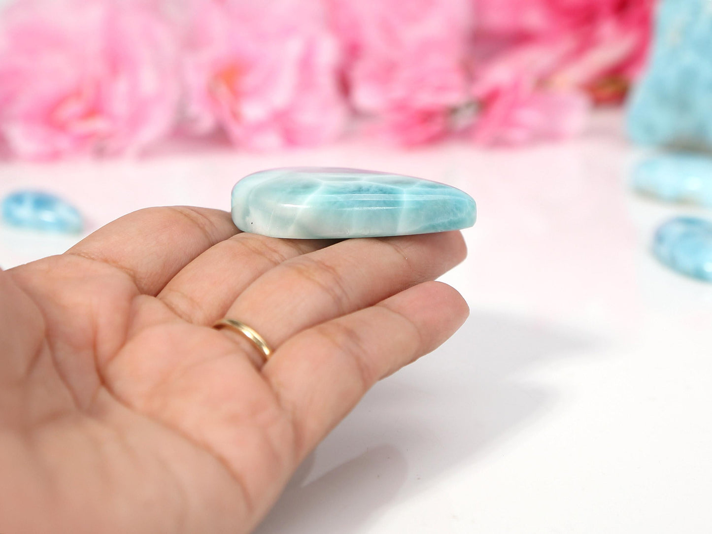 Pierre de larimar bleu océan, cabochon de larimar AAA en forme de larme de haute qualité, spécimen de pierre de larimar, cadeau de Noël