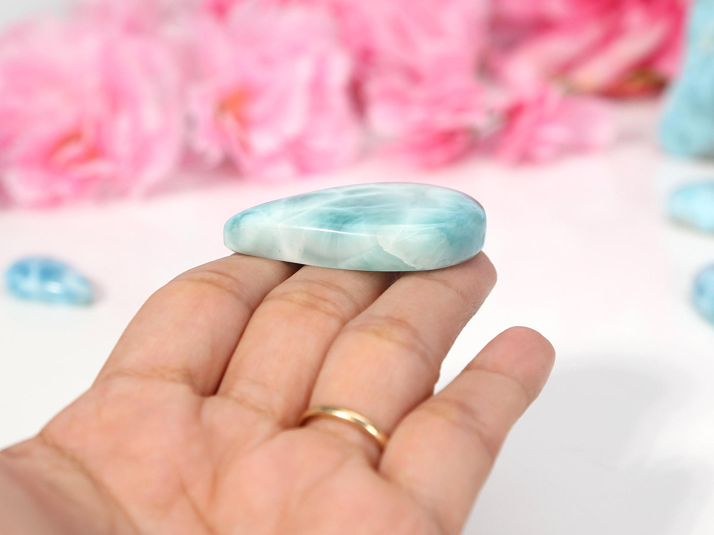 Pierre de larimar bleu océan, cabochon de larimar AAA en forme de larme de haute qualité, spécimen de pierre de larimar, cadeau de Noël