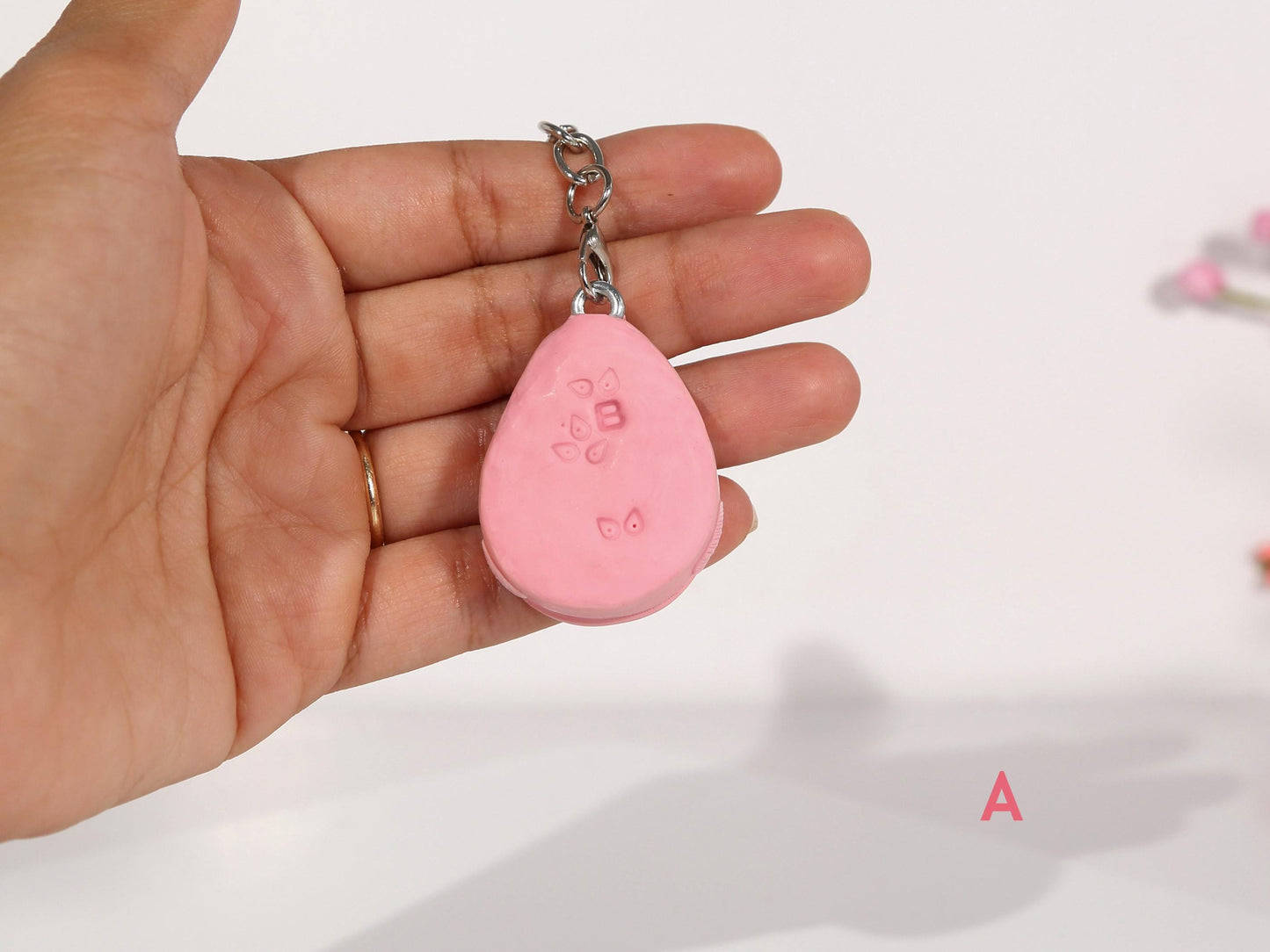 Breloque en cristal de larimar pour sac à main, breloque en pierre pour bourse, larimar AAA, cadeau rose, cadeau de Noël