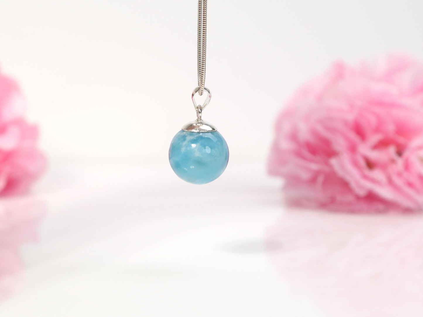 Pendentif sphère en larimar : Collier en argent sterling AAA et larimar, bijou idéal pour Noël