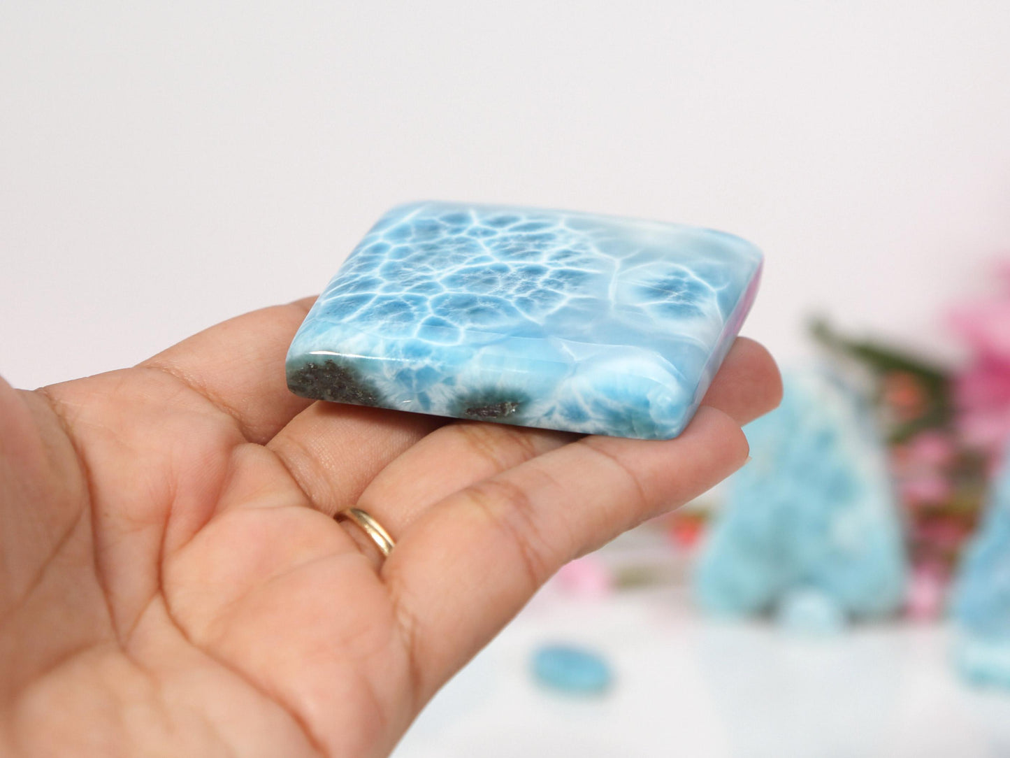 Pierre de larimar de qualité supérieure, pierre de poche en larimar diamant AAA, larimar bleu océan, spécimen de cabochon de larimar bleu super, cadeau de Noël